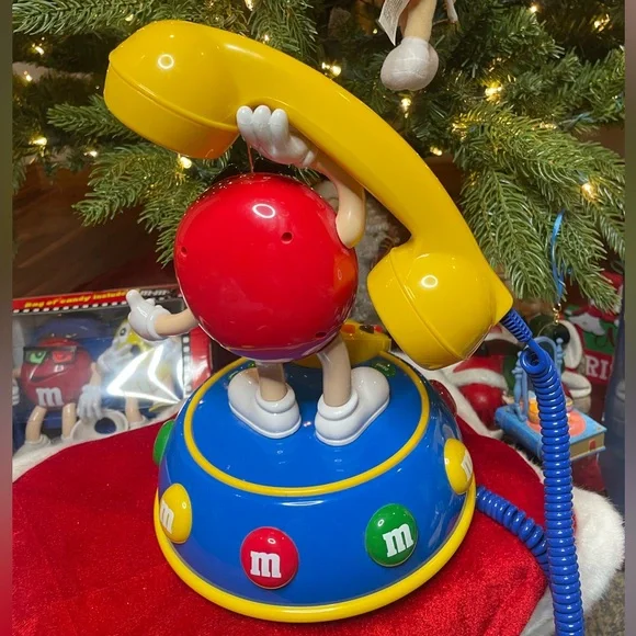 One-of-a-Kind Vintage M&M Phone – The Ultimate Retro Find! - Picture 4 of 6